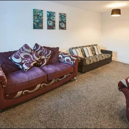 4-bedroom Serviced In Skinningrove 3 Casa vacanze *
