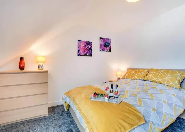 4-bedroom Serviced In Skinningrove 3